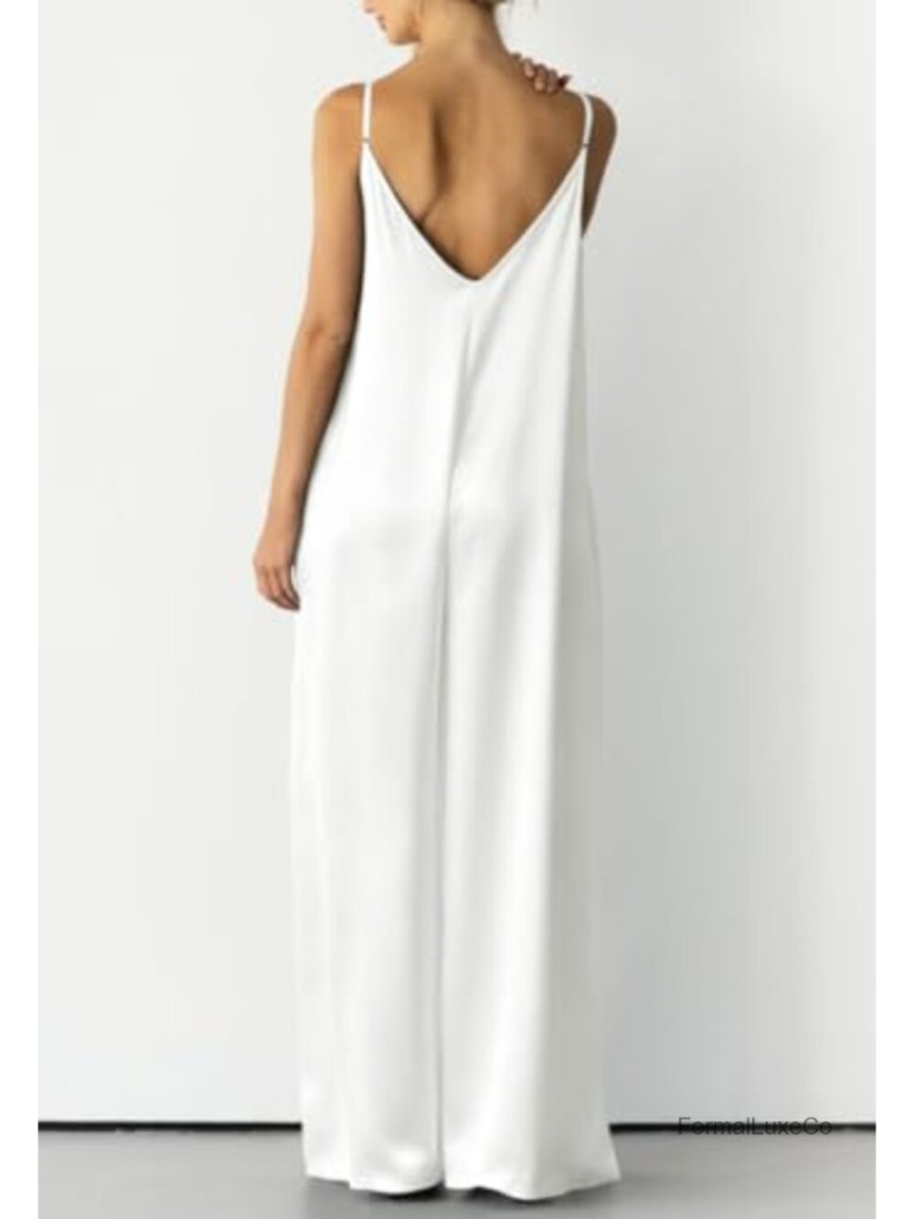 Satin Wide Leg Jumpsuit Sleeveless V-Neck Dressy Date Night Outfit - Picture 2 of 6